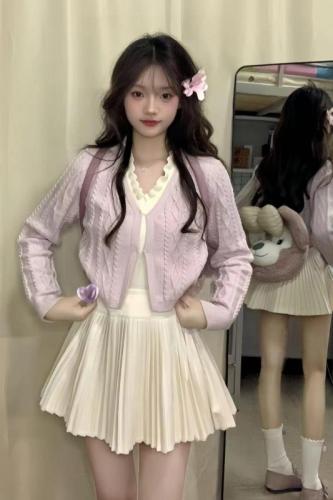 Sweet Potato Purple Gentle Wind Crochet V-Neck Knit Top for Women Autumn Design Sensory Unique Short-Sleeve Cardigan