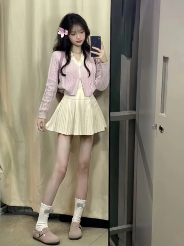 Sweet Potato Purple Gentle Wind Crochet V-Neck Knit Top for Women Autumn Design Sensory Unique Short-Sleeve Cardigan