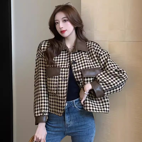 Jacket women's autumn and winter 2024 new retro French houndstooth design splicing short thickened long-sleeved top