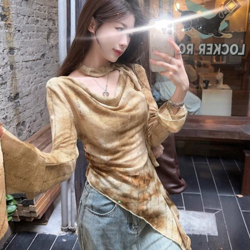 Early autumn tie-dyed slanted shoulder long-sleeved T-shirt for women niche outer wear hot girl style irregular temperament top