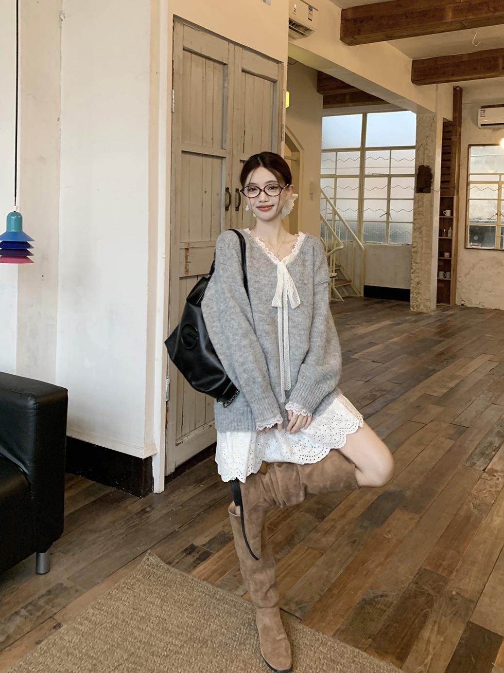 法式設計V領蕾絲邊拼接假兩件毛衣女秋冬新款加厚慵懶風套頭上衣