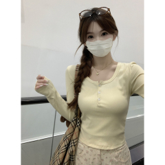 Real shot of autumn and winter Korean style square collar button-down slim, simple and versatile long-sleeved T-shirt inner top for women