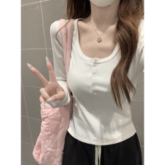 Actual shot of autumn and winter Korean style square collar button-down slim and versatile solid color long-sleeved T-shirt inner top for women