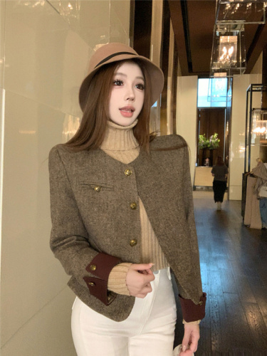 Actual shot ~ 2024 autumn new style French lady temperament small fragrance style high-end contrasting color short jacket for women