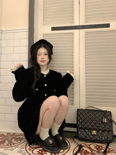 Photographed Autumn Chanel-style retro gentle design slim velvet women's dress