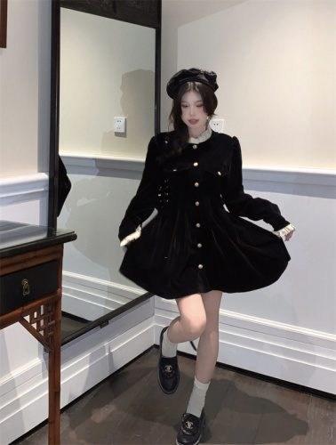 Photographed Autumn Chanel-style retro gentle design slim velvet women's dress