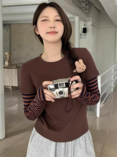 Korean style versatile striped splicing fake two-piece round neck bottoming shirt long-sleeved T-shirt women's autumn and winter new design top