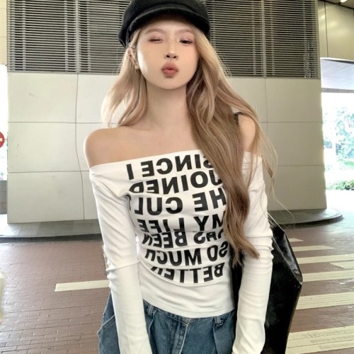 Hot girl style one-shoulder letter printed white T-shirt women's early autumn slim slim long-sleeved top