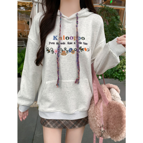 Real shot of Chinese cotton composite plus velvet/thin hooded sweatshirt for women with niche embroidery pattern