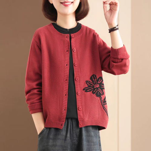 Autumn and winter Korean style large size flesh-covering embroidered cardigan retro casual sweater jacket for women 2024 new style