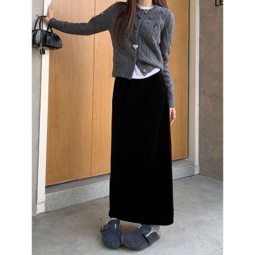 Actual shot ~ New Korean style high-waist slim velvet long skirt with slits at the back, elastic waist, A-line skirt, hip-covering skirt for women