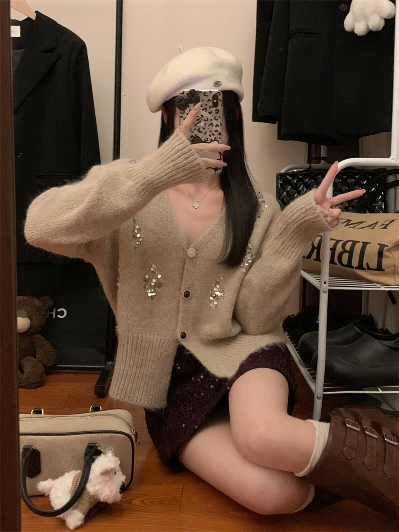 Photographed Exquisite Hand-stitched Embroidered Spangles Sweater with V-neck Knitted Cardigan + Spangles Short Skirt High-waisted A-line Skirt