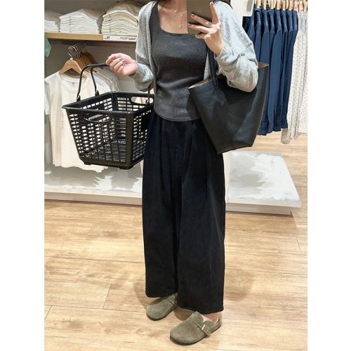Black Corduroy Wide-Leg Pants Concealing Thighs and Slimming Legs for Plus-Size, Petite, and Grandmother-Inspired Women, Suitable for Spring and Autumn