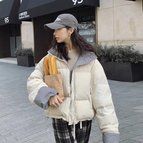 Contrast color stand-up collar short down jacket for women 2024 winter new Korean style small warm and thickened bread jacket