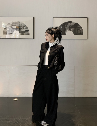 Actual shot ~ Chaebol’s daughter, high-end temperament, loose and slim silhouette, woolen jacket, suit, wide-leg pants suit