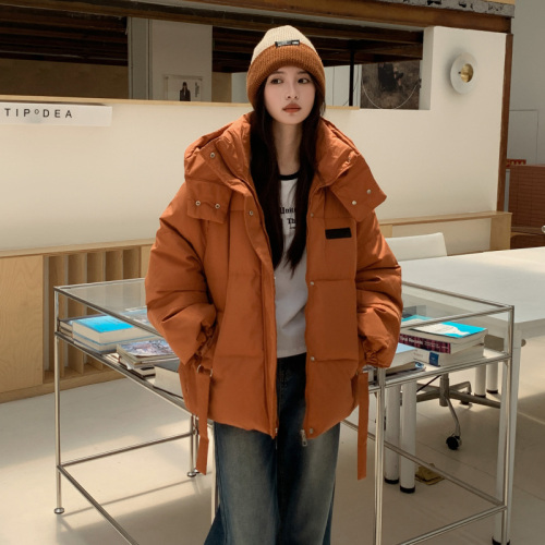 2024ins hot style down cotton jacket for women with design sense, thickened warm and extremely cold bread jacket for small people