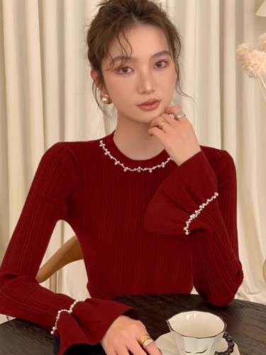 New Year Red Beading Knitted Underwear for Women Autumn and Winter High-end Inner Wear Slimming Sweater Bell Sleeves Fashionable Top 