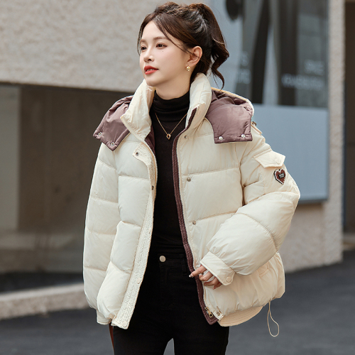 2024 Korean style hooded contrasting color short women's down jacket, popular winter jacket for small people, thickened cotton jacket