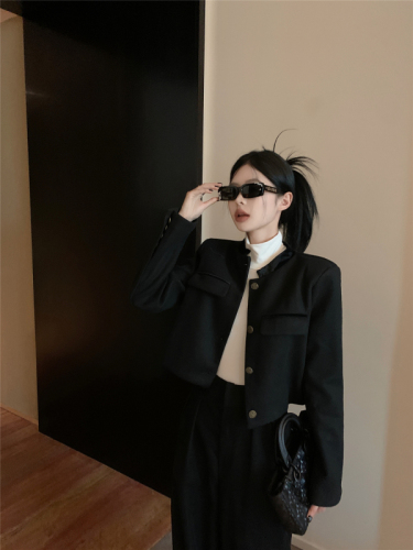 Actual shot ~ Chaebol’s daughter, high-end temperament, loose and slim silhouette, woolen jacket, suit, wide-leg pants suit