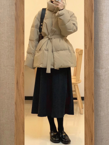 High-end waist-cinched black cotton coat for women 2024 winter new Korean style warm cotton coat for small people