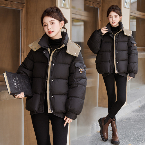 2024 Korean style hooded contrasting color short women's down jacket, popular winter jacket for small people, thickened cotton jacket