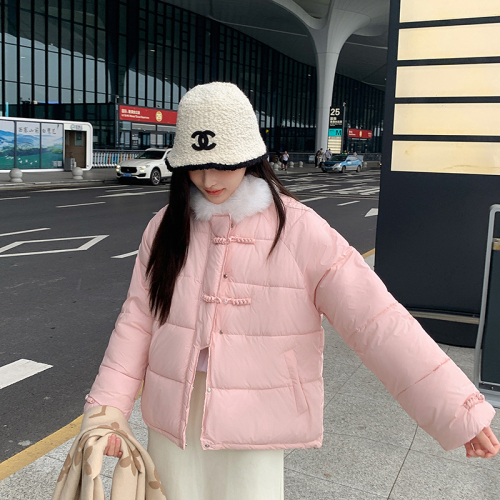 New Chinese style Chinese style buckle down cotton coat for women 2024 winter new style short bread coat coat and cotton coat trend