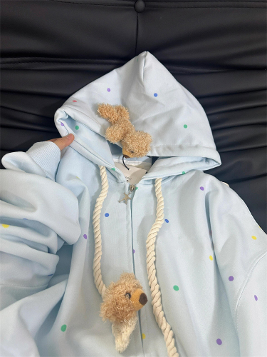 Cute and colorful polka dot small bear tracksuit for women, suitable for spring and autumn, stylish and comfortable, hooded outerwear for petite figures.