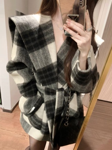 JustQin Langqindong 2024 autumn and winter new wool plaid coat double-sided woolen mid-length coat for women