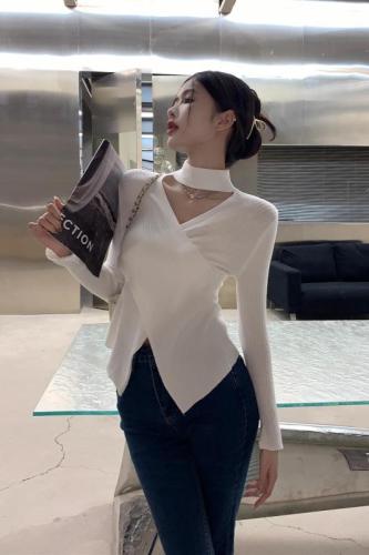 Actual shot ~ 2024 autumn and winter new style cross V-neck long-sleeved knitted bottoming shirt for women with slim fit sweater