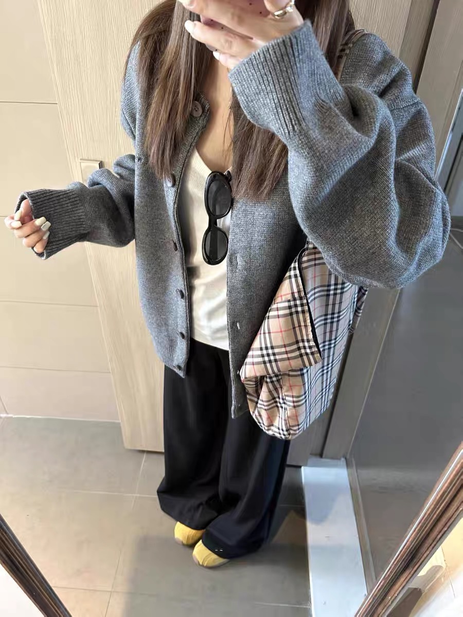 灰色針織開衫女秋季寬鬆慵懶風休閒百搭高級感外搭毛衣外套上衣冬