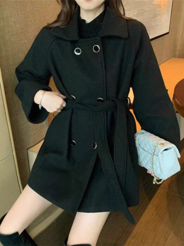 High-end black woolen coat for women 2024 autumn and winter new thickened waist windbreaker small woolen coat for women