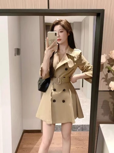 Khaki windbreaker dress women's autumn high-end long-sleeved skirt double-breasted waist design A-line short skirt