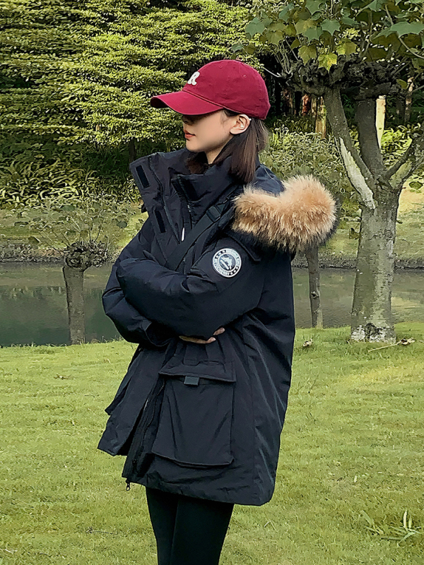 High-end large fur collar cotton-padded jacket for women 2024 winter new style loose workwear cotton-padded jacket bf trendy