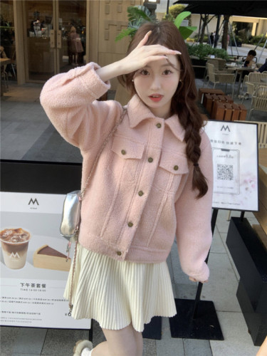 Actual shot of new autumn and winter lamb wool thickened short coat for women, Korean style imitation mink velvet versatile top for little people