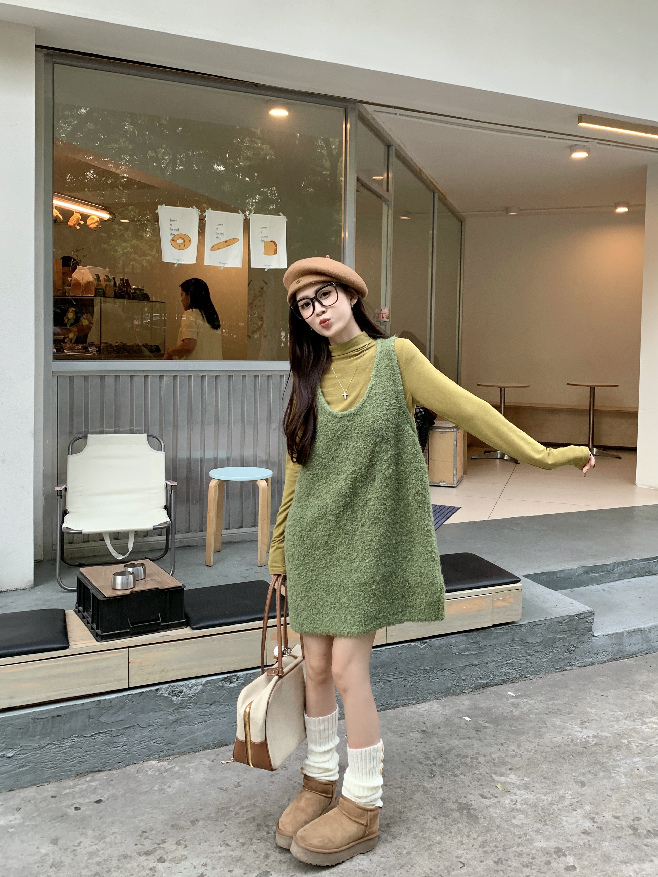 Actual shot~Korean style knitted vest + long-sleeved bottoming