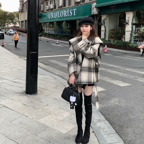 2024 Autumn and Winter New Plaid Navy Collar Double-sided Velvet Coat Women's Short Loose Small Woolen Coat