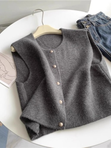 Xiaoxiangfeng layered knitted vest 2024 autumn new women's winter waistcoat loose cardigan with sweater