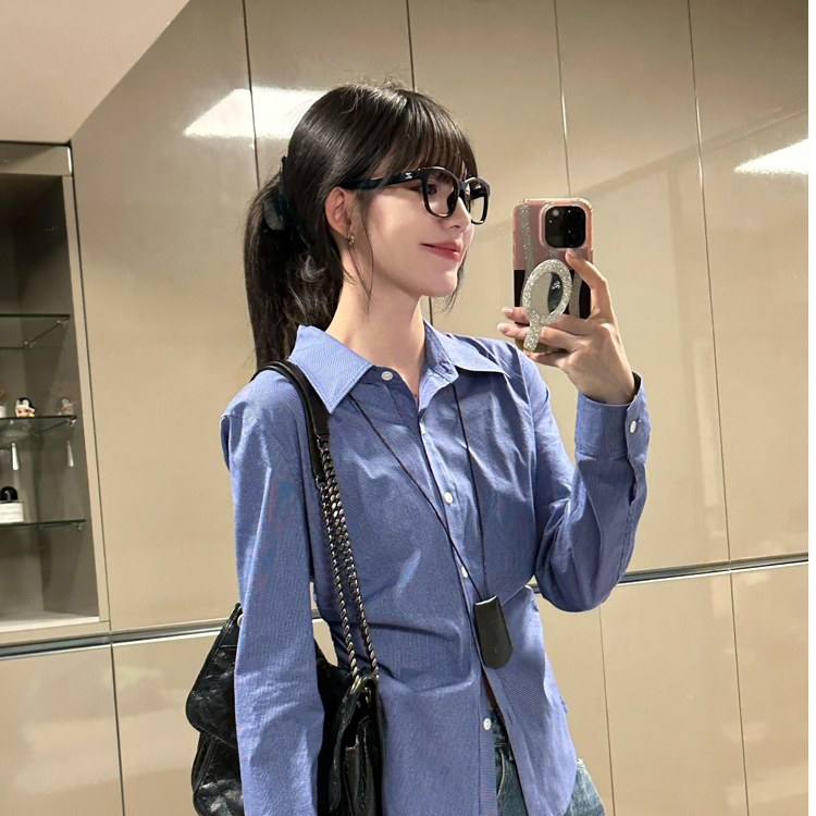 復古藍色細格紋收腰顯瘦襯衫女秋季新款小個子短款翻領休閒襯衣潮