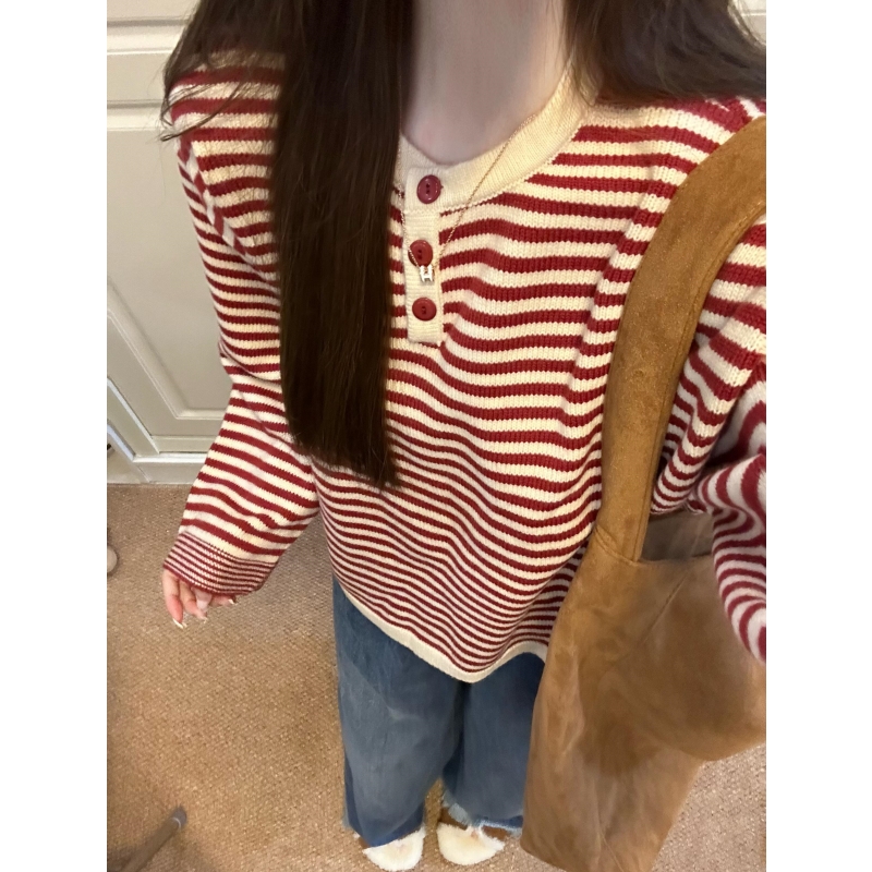 Korean-style color-blocked round neck knit sweater for women, early autumn 2024 new release, niche college style loose and slimming top