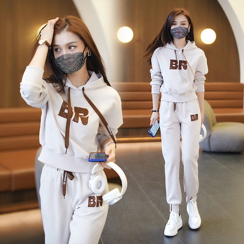 Official photo Sportswear suit, fashionable and western-style spring and autumn new women's sweatshirt, casual age-reducing and western-style two-piece set