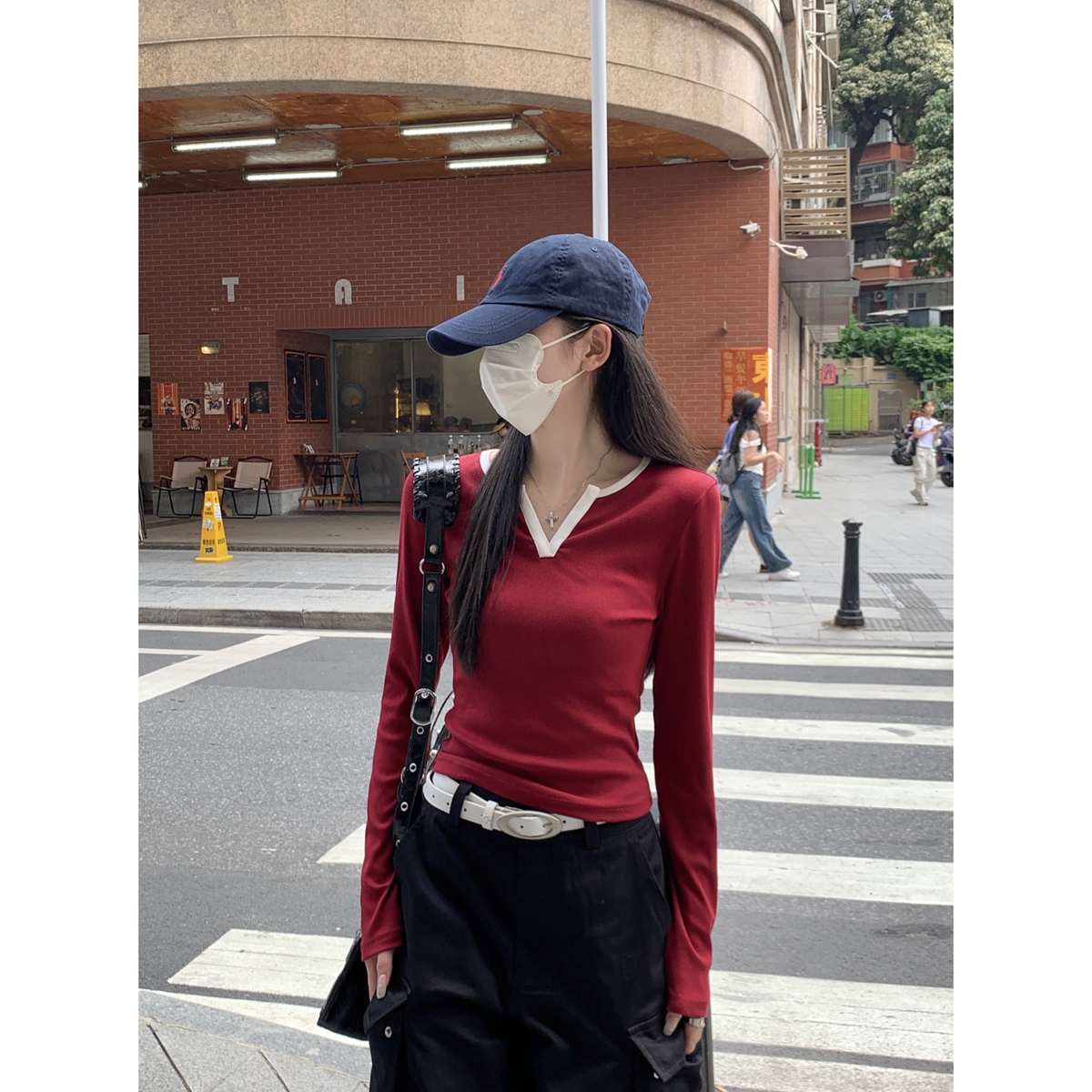 Actual shot of autumn and winter Korean style contrasting color half-open collar simple and versatile long-sleeved inner T-shirt top for women