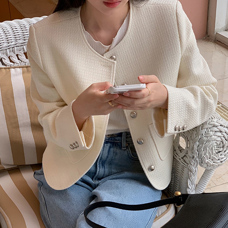 Korean chic French retro elegant temperament round neck chic metal silver buckle small fragrant style short coat for women