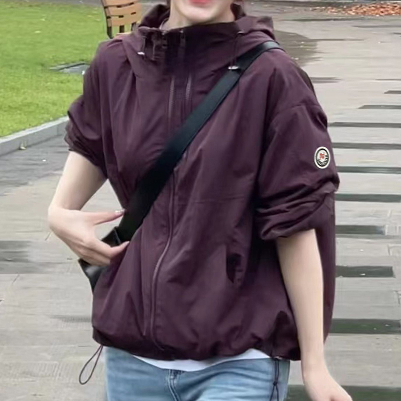 Spring and autumn new versatile design hooded double zipper jacket women's short sports jacket