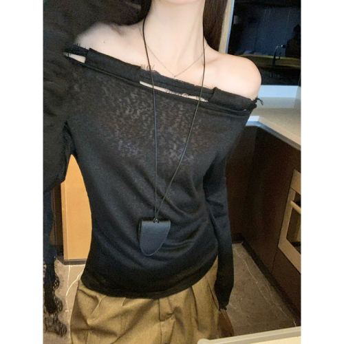 Actual shot of designer one-shoulder long-sleeved T-shirt for women in autumn, niche lace drawstring top, versatile shirt