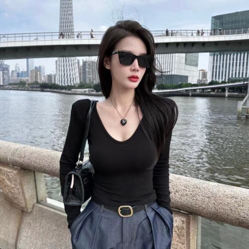 Autumn and winter fashion Korean style design 2024 slim long-sleeved T-shirt basic style without shoulder pads slim and versatile top