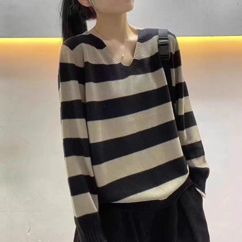 Fashion striped large size sweater for women early autumn new V-neck knitted bottoming shirt loose long-sleeved inner top