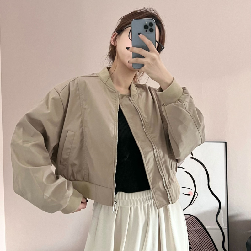 Spring and Autumn New Women's Short Jackets Popular Short Baseball Uniforms Short Jackets Small Tops Women
