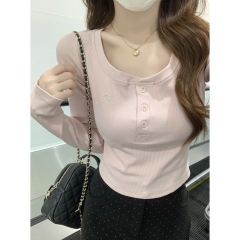 Real shot of autumn and winter Korean style slim square collar button embroidery design short long-sleeved bottoming T-shirt top