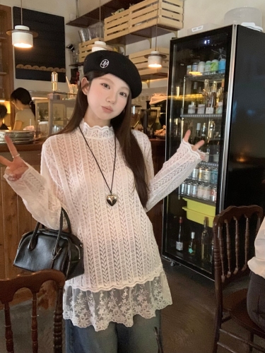 Real shot of white bottoming shirt for women 2024 autumn and winter high-end T-shirt with lace inner long-sleeved T