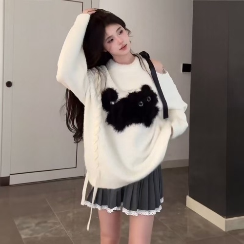 Lazy style fufu sweet off-shoulder strap design pullover sweater for female students autumn and winter loose sweater